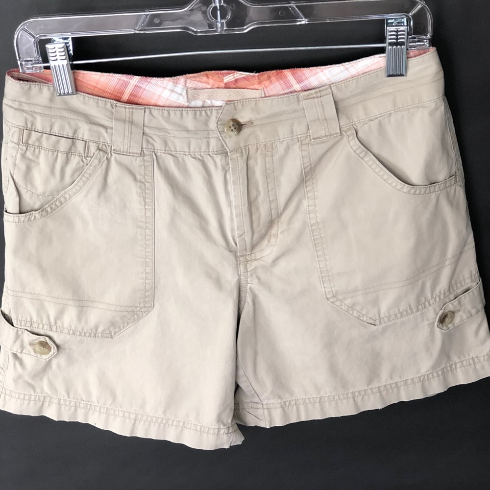 Columbia tan Shorts Size 4